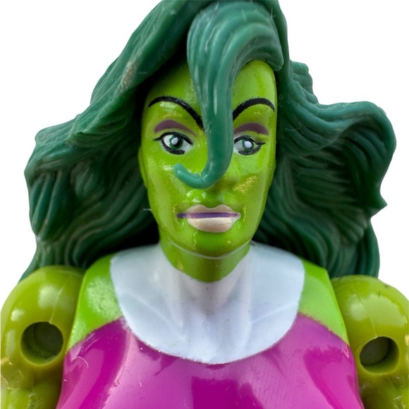 VTG 1996 Toybiz The Incredible She-Hulk Action Figure 7” - Picture 7 of 7